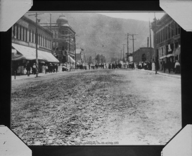 Hyman Avenue - Aspen, Colorado 4th of July 1911